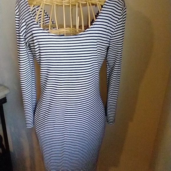 Dress cotton poly blend dress - Picture 2 of 13